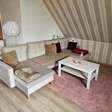 Gemuetliche Mit Garten